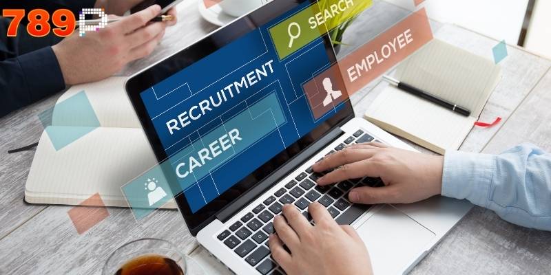 Ứng viên nên chuẩn bị hồ sơ chuyên nghiệp nhấn mạnh kinh nghiệm